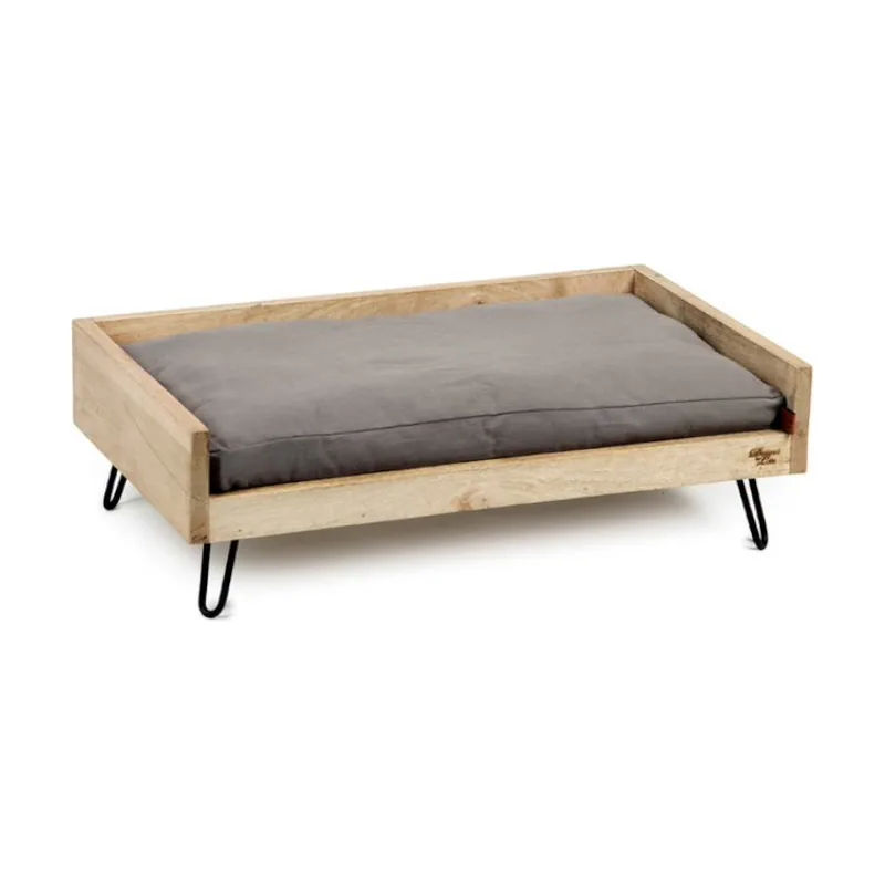 Designed by Lotte Turana Cama de Madera para perros