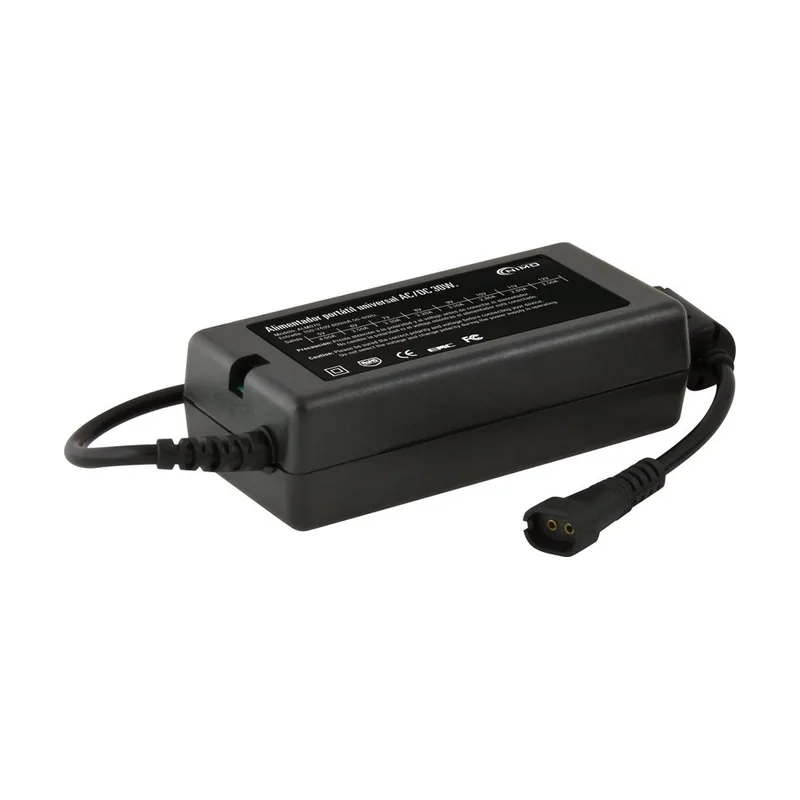 Nimo Alimentador Universal 30W Salida 5V A 12Vdc