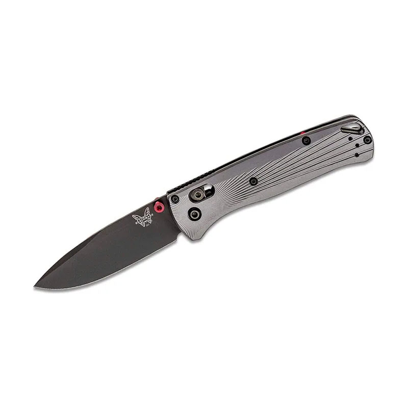Benchmade STE-535BK-4 Bugout Cuchillo Plegable AXIS drop-point hoja M390 premium acero inoxidable 58-61 HRC de 18,95 cm y mango 6061-T6 anodizado gris con patrón fresado y revestimientos