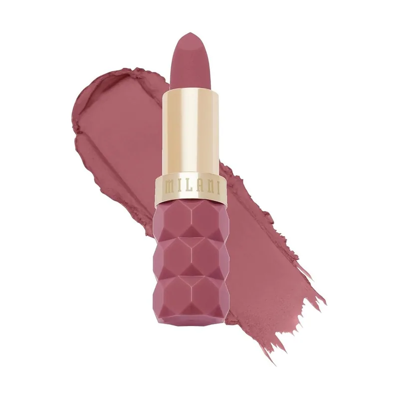 Milani fetish