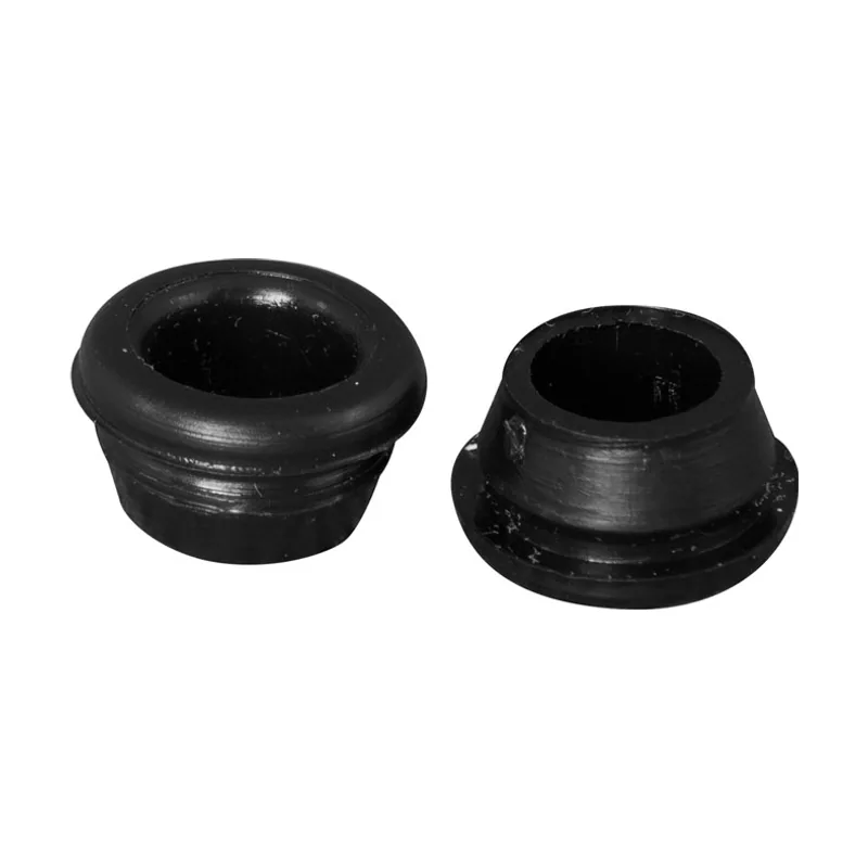 Interlusa Pasacable negro en plastico 0,7xd.1,2cm
