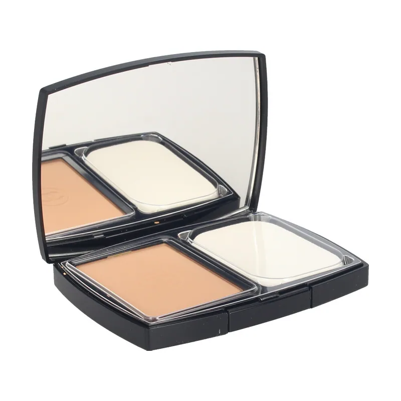 Chanel Ultra LE Teint Compact SPF15 #B40