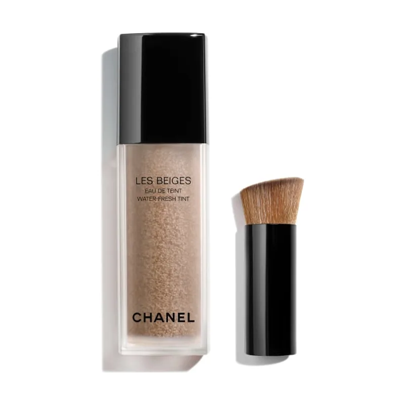 Chanel LES BEIGES eau de teint #medium plus
