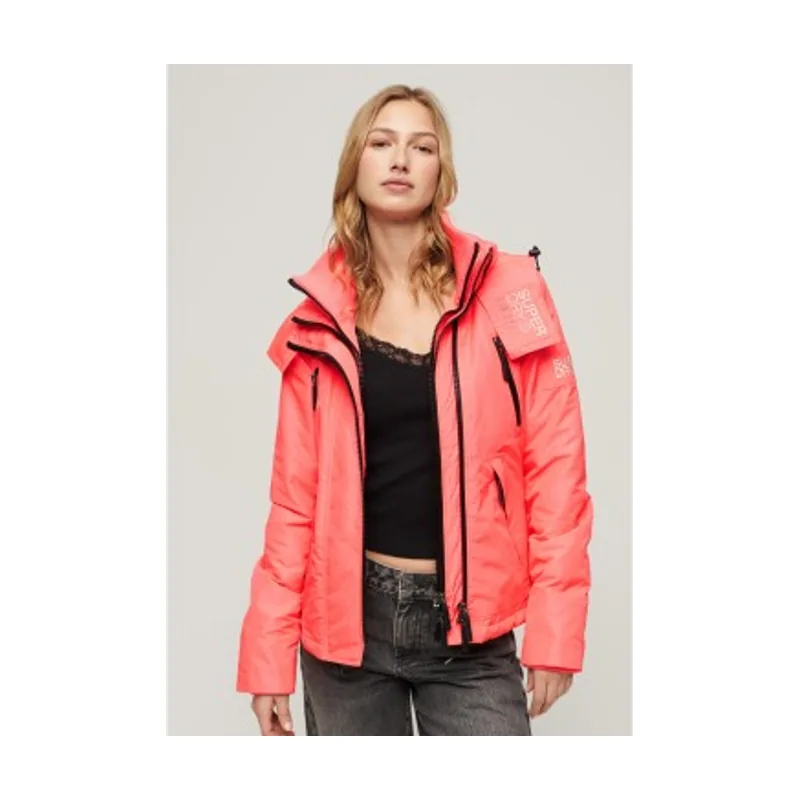 Chaqueta cortavientos Mountain con capucha W5011652A