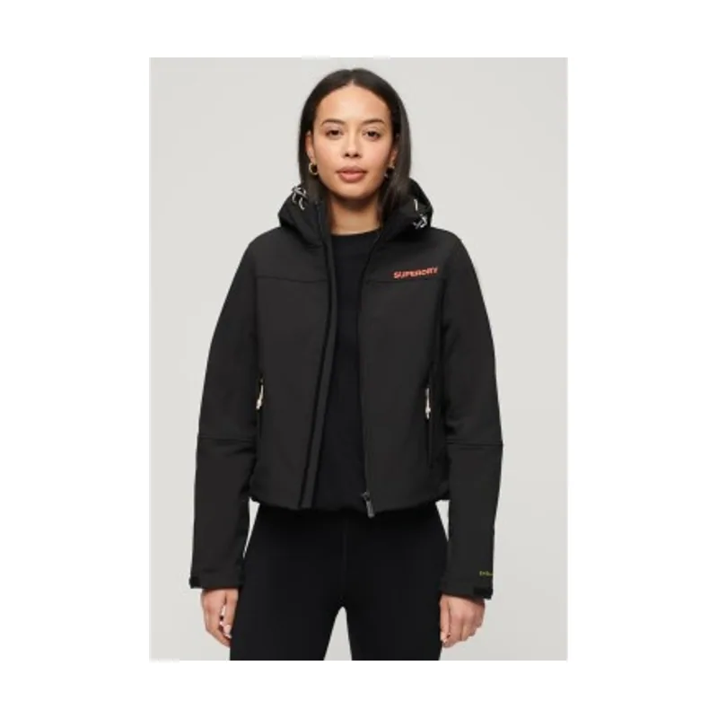Superdry Chaqueta con capucha de tejido softshell Trekker W5011656A