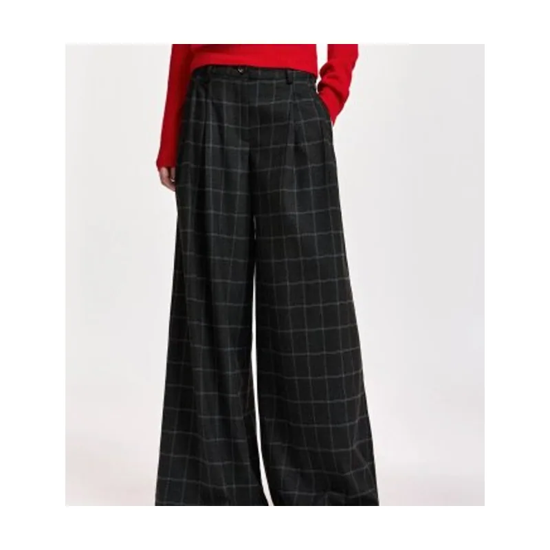 Essentiel Antwerp Pantalón ancho con costura retorcida KOLLECTION