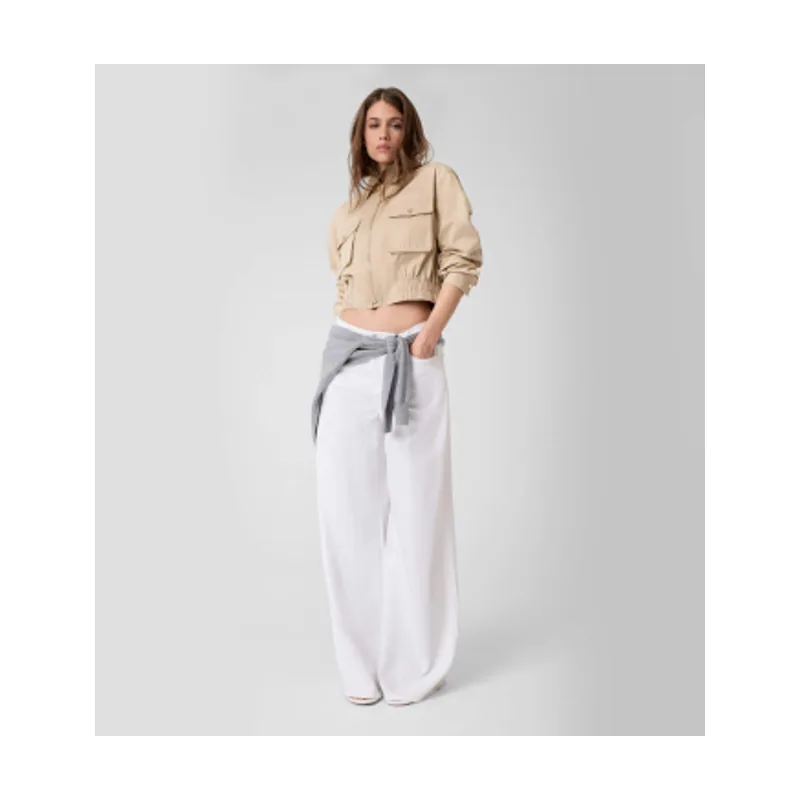 Guess Chaqueta utility cropped W6YL20W2910
