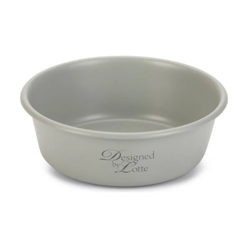 Designed by Lotte Feri Comedero de Acero Gris Claro para perros