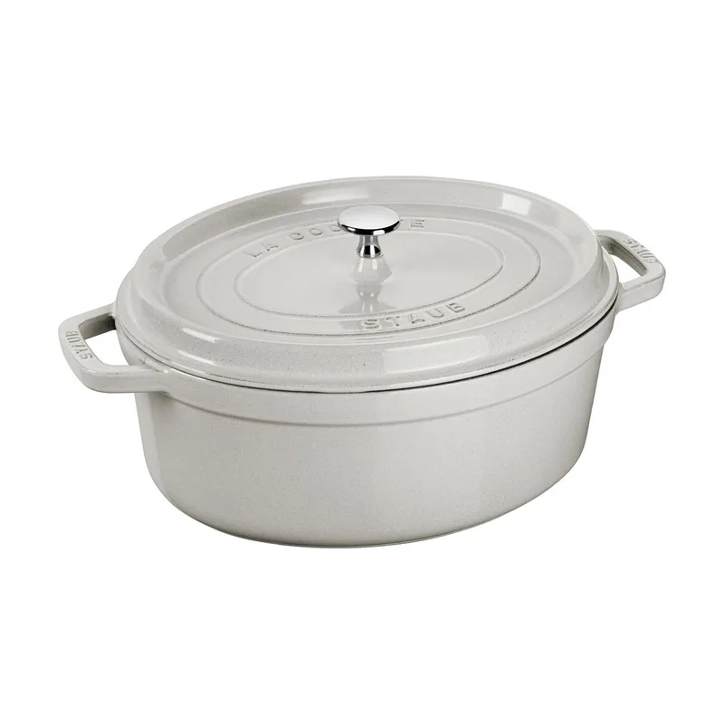 La cocotte cast iron pot oval 3.2 ltr