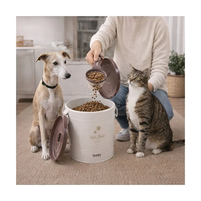 Leeby Cuchara Medidora Plegable Marrón para perros y gatos