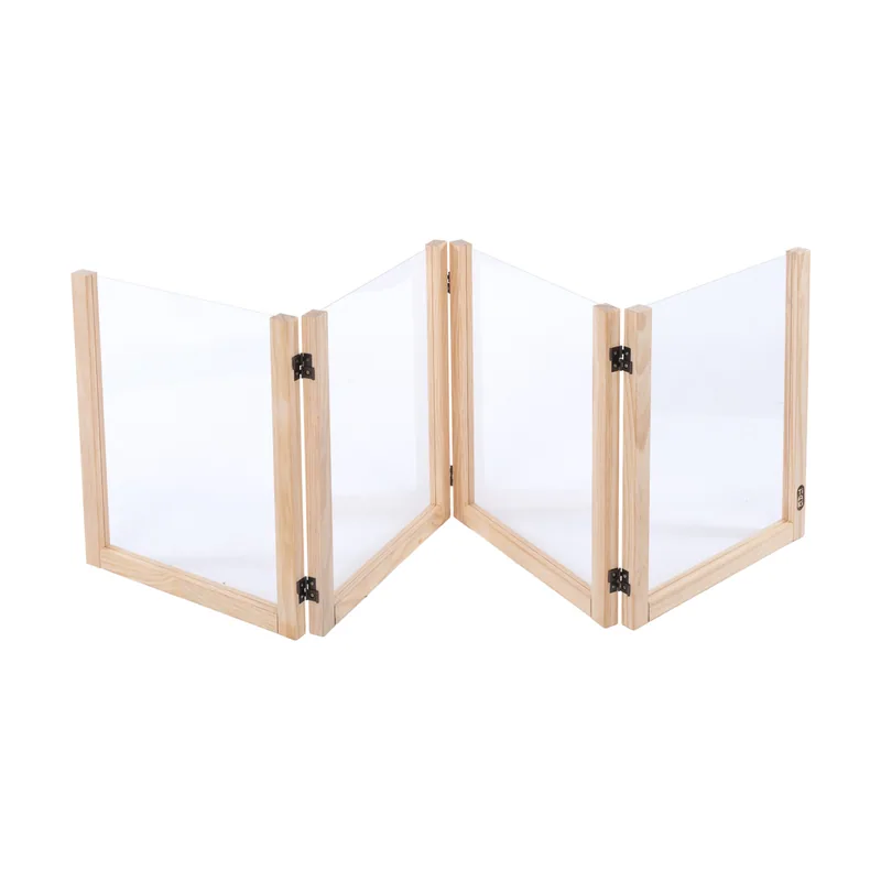 Corral de madera para animales pequeños