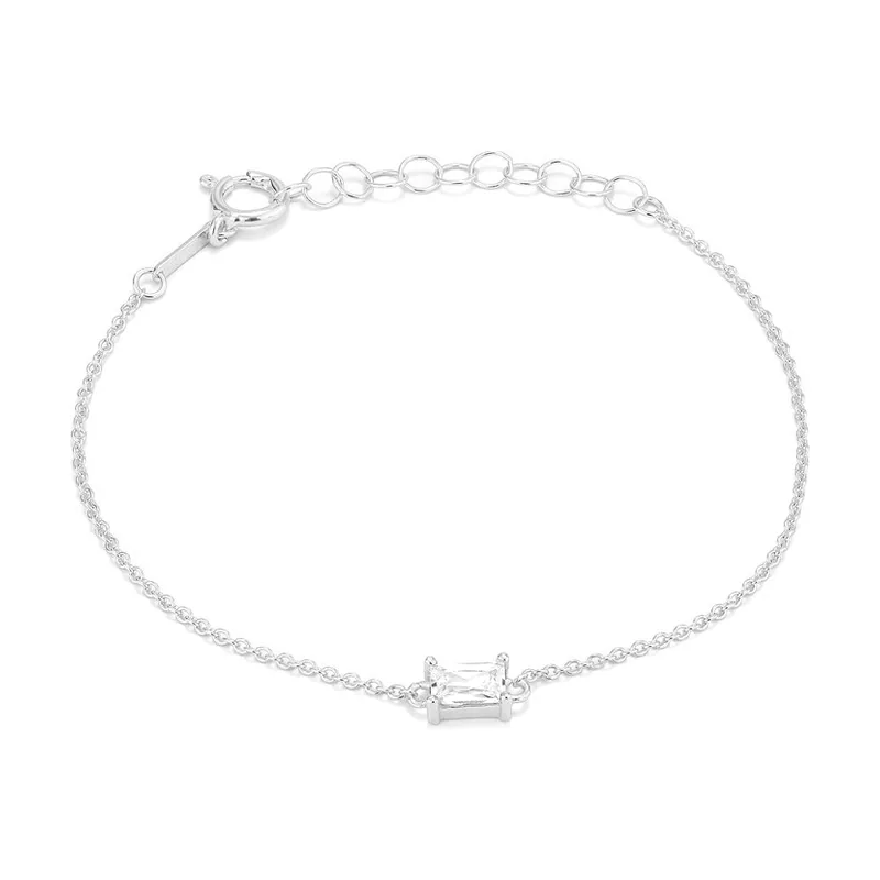 Colección Basics- Pulsera Baguette Silver, de Plata bañado en Oro de 24 quilates. Diseño elegante y sofisticado