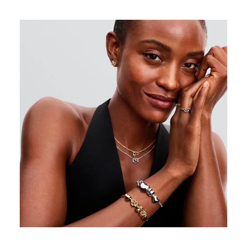 Pulsera de cadena de serpiente con cierre de corazón infinito brillante 563758C01