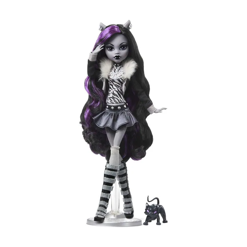 Muñeca Clawdeen Wolf en Blanco y Negro con Pósteres
