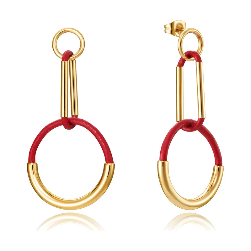 Pendientes Kiss de acero IP dorado y piel 75138E01017