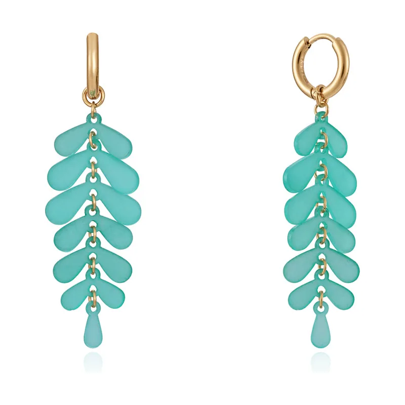 Pendientes Kiss de acero Ip dorado y resina 14034E01014