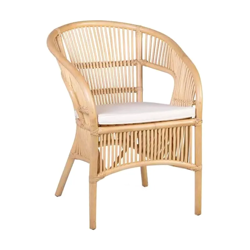 Sillón de ratán natural con cojín