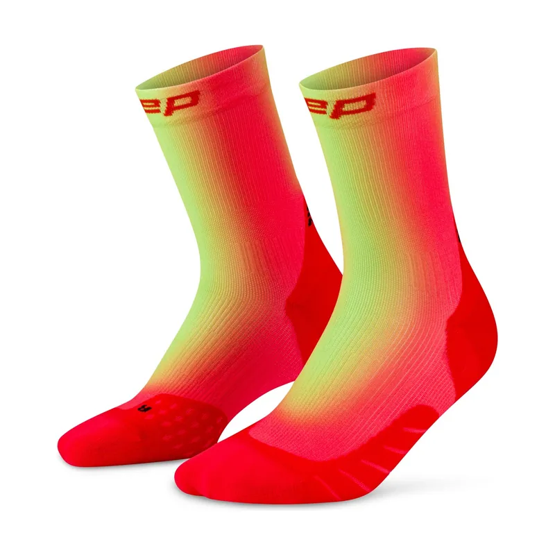 Calcetines de running Core Run EDT. Gradient Socks Mid Cut 5.0 para mujer