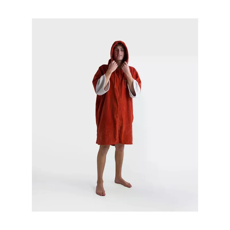 Poncho con cremallera y capucha