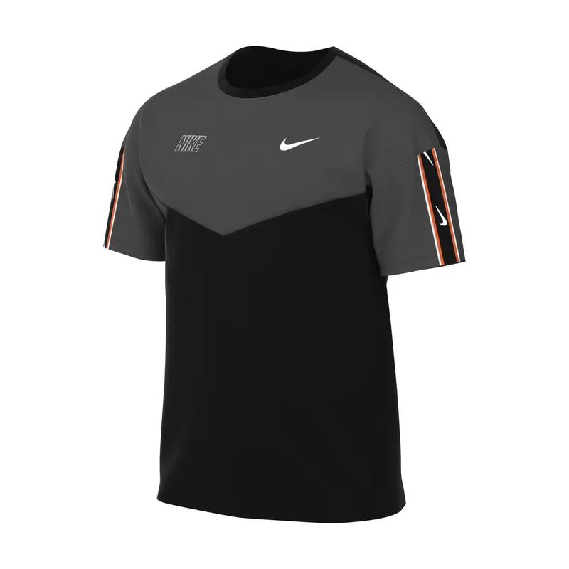 Camiseta Sportswear Repeat