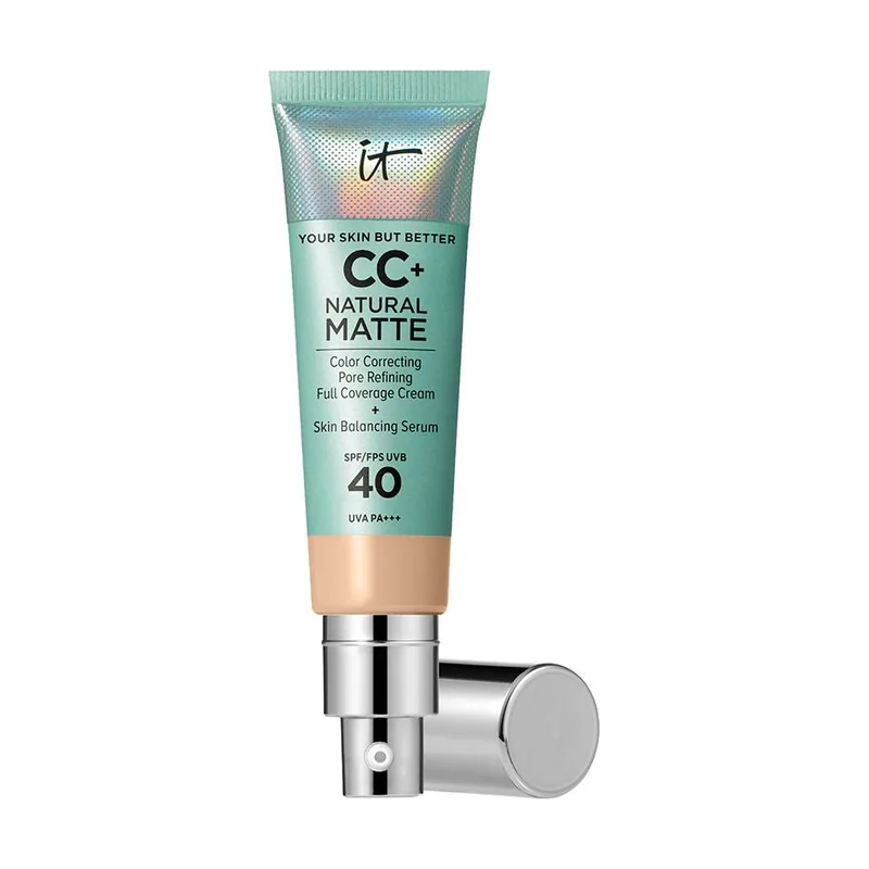 It Cosmetics CC+ NATURAL MATTE base de maquillaje en crema SPF40 #Neut medium